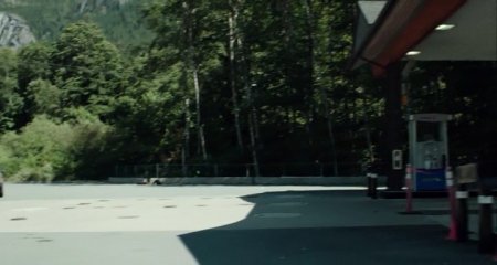 В лесу (2015)