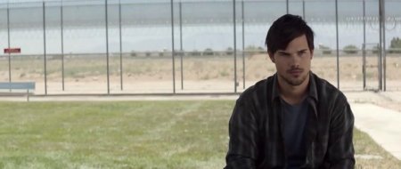 Оседлать волну (2016)